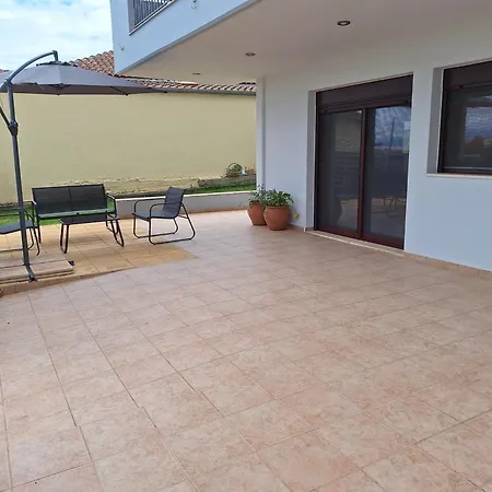 House Zefi Apartman *